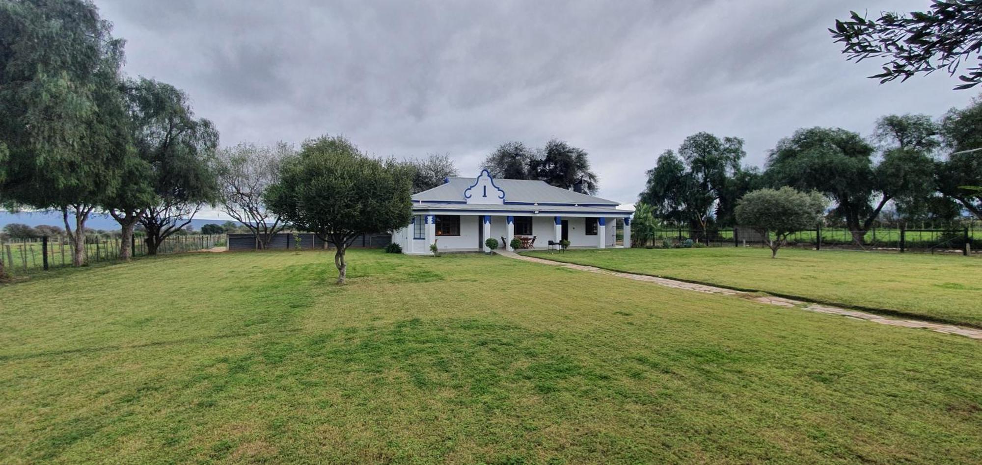 Karoo Leeu Self Catering Villa Оудсхорн Екстериор снимка