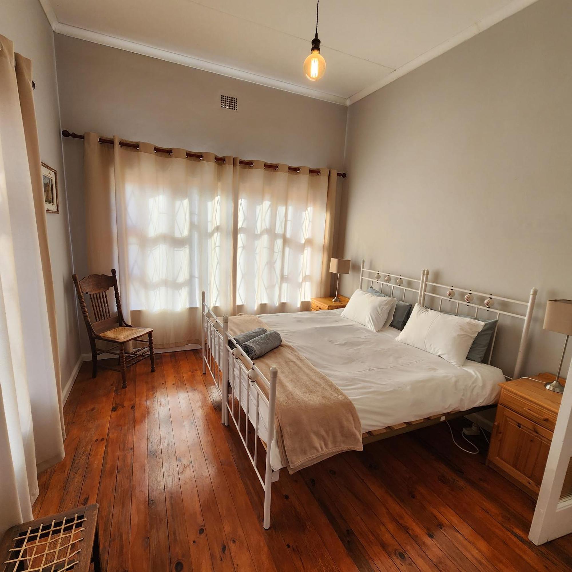 Karoo Leeu Self Catering Villa Оудсхорн Екстериор снимка
