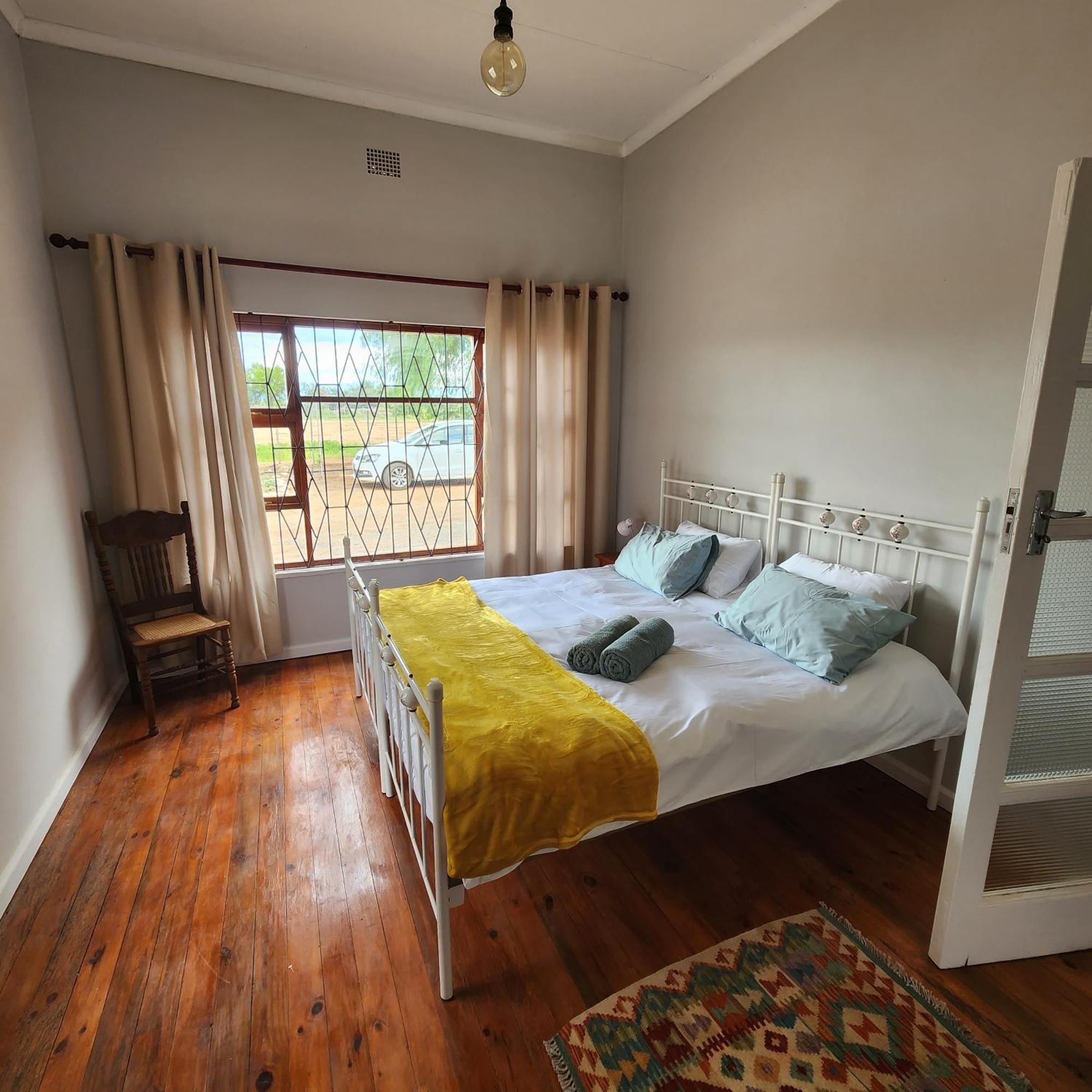 Karoo Leeu Self Catering Villa Оудсхорн Екстериор снимка